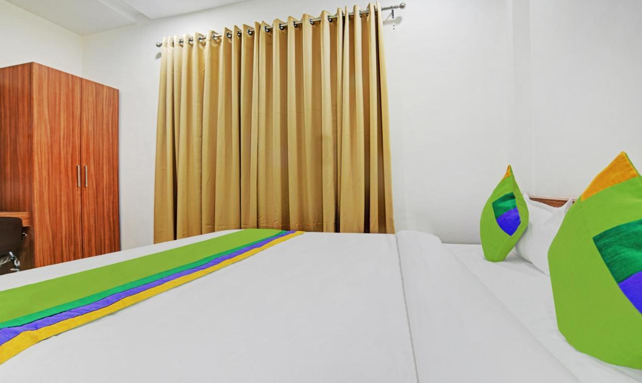 Hotel Treebo Shivaay Indore Esterno foto