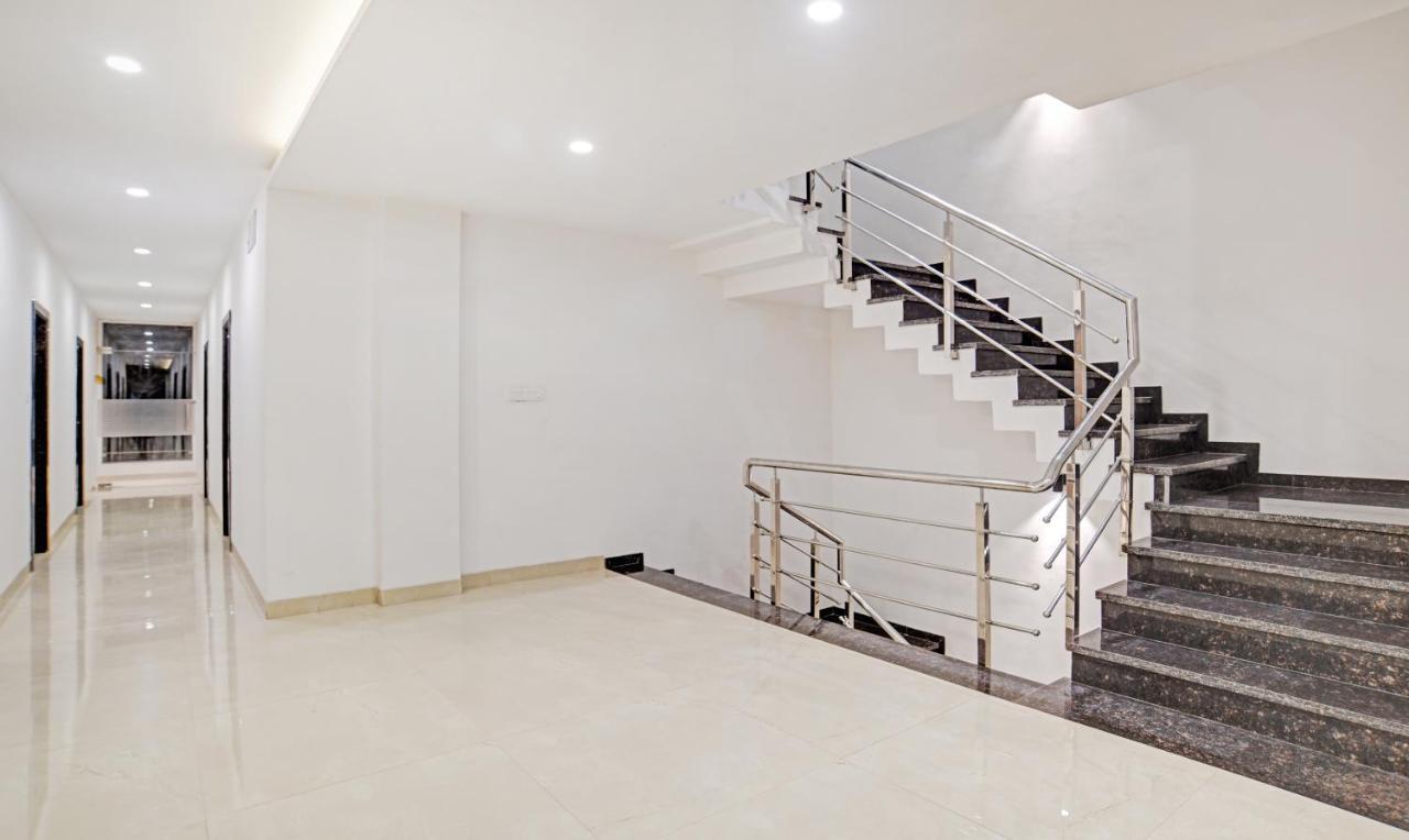 Hotel Treebo Shivaay Indore Esterno foto